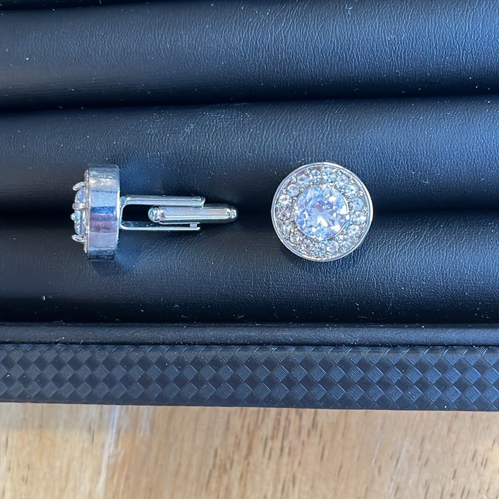 Cuff link - Picture 2 of 3